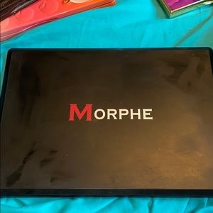 Morphe palette